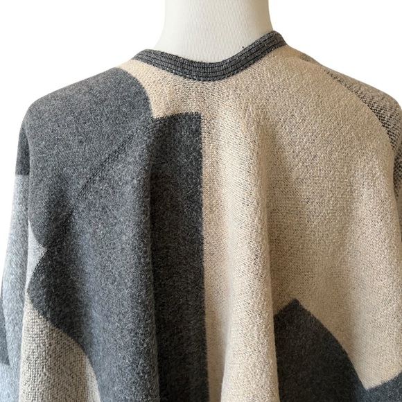 MERCANTILE PORTLAND LUXURY WRAP SHAWL CAPE COLORBLOCK  WOOL COUNTRY CHIC MODERN - Picture 6 of 10